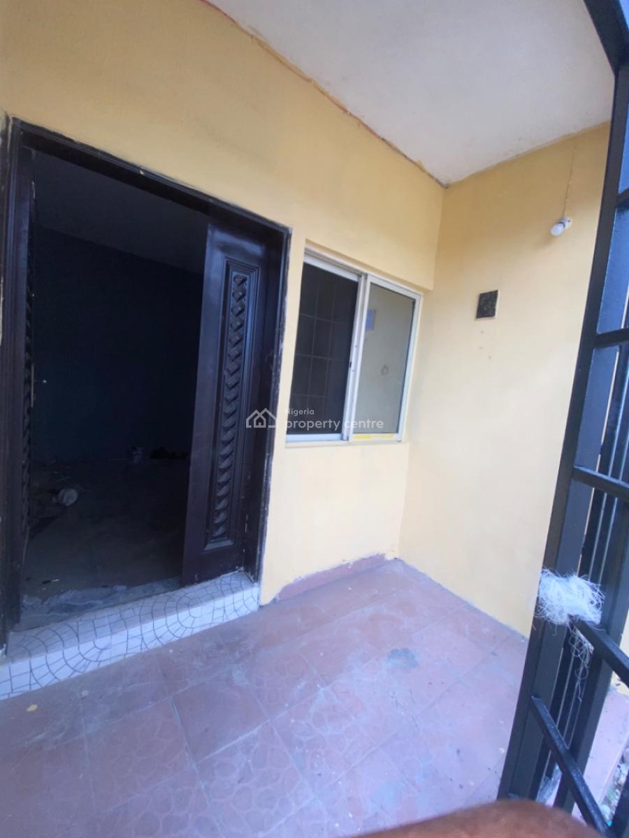 Luxury Selfcon Close to Express, Around Shoprite, Sangotedo, Ajah, Lagos, Self Contain (single Rooms) for Rent