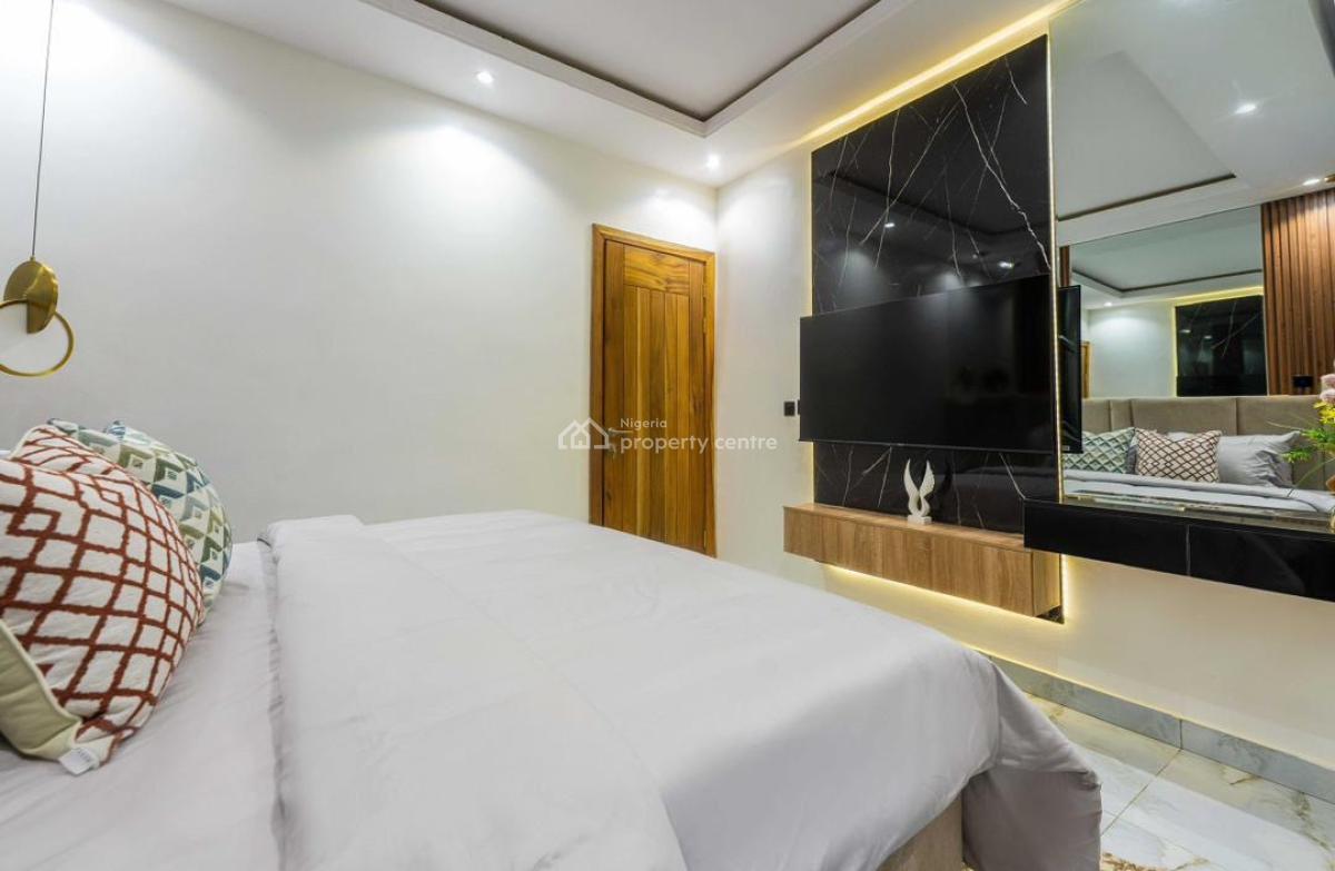 Luxury 2 Bedroom Maisonette with Swimming Pool and Ps5, Ezra Court, Lekki Phase 1, Lekki, Lagos, Flat / Apartment Short Let