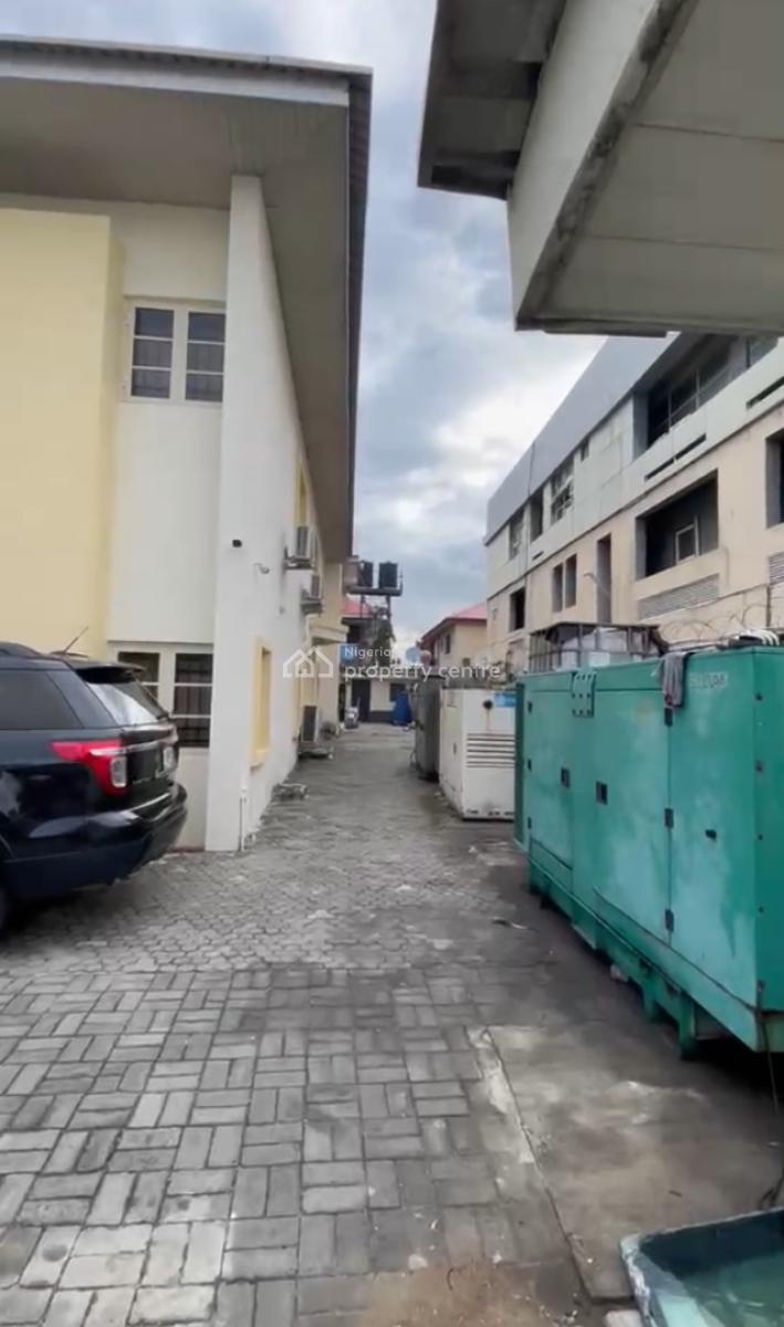 a Massive 5 Bedroom Detached House with 3 Room Bq, Lekki Phase 1, Lekki, Lagos, Detached Duplex for Sale
