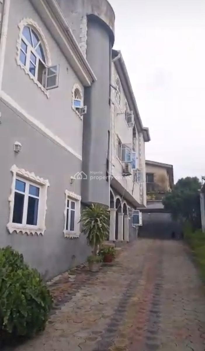 3 Bedrooms Flat Allrooms Ensuites, Olowora, Magodo, Lagos, House for Rent
