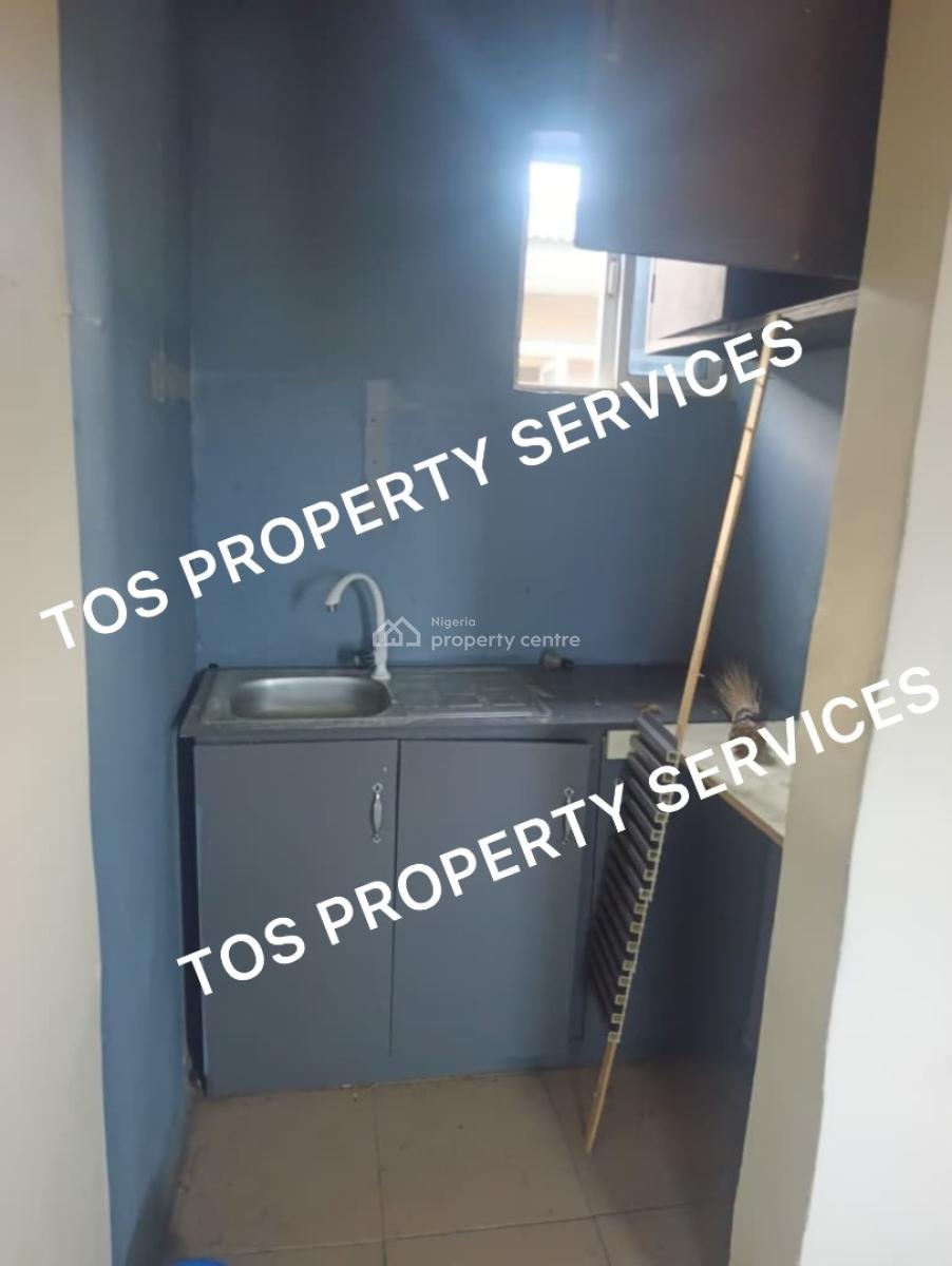 Self-contained Apartment, Folaagoro-shomolu-akoka, Shomolu, Lagos, Self Contain (single Rooms) for Rent
