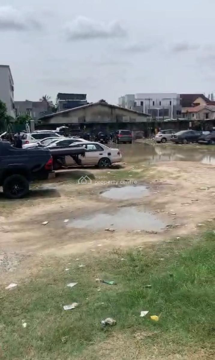 a Land Measuring 1,940sqm, Elf Bus Stop, Lekki Phase 1, Lekki, Lagos, Commercial Land for Rent