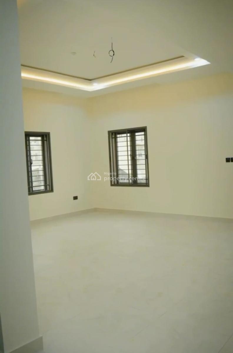 Luxury 5 Bedroom Duplex with a Maid Room, Off Amaka Mall, Guzape District, Abuja, Semi-detached Duplex for Sale