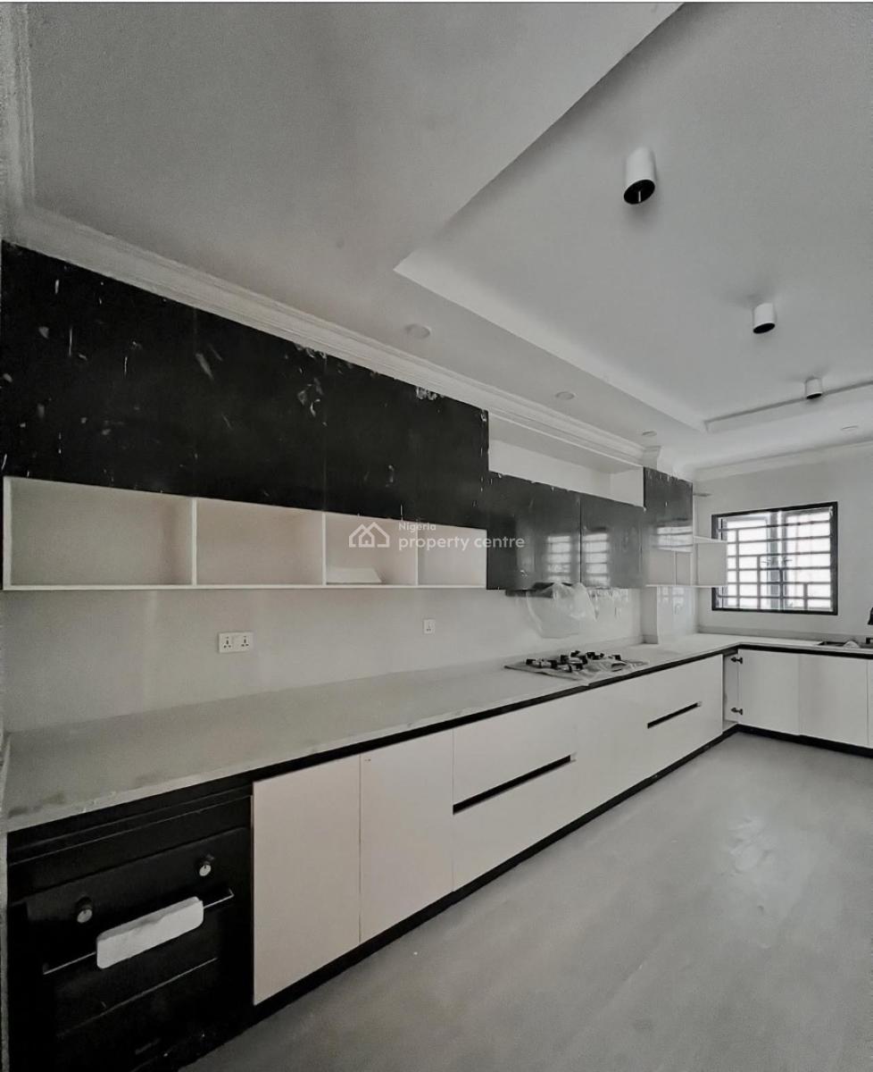 Fully Serviced 4 Bedroom Apartment with Bq, Lekki Phase 1, Lekki, Lagos, House for Sale