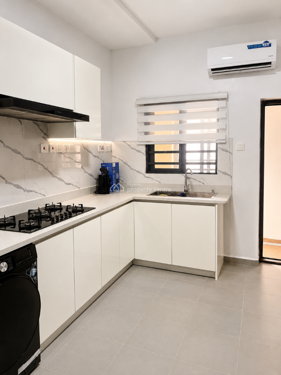 Luxury 3 Bedroom Apartment with a Bq, Beside Renee Supermarket, Off Freedom Way, Lekki Phase 1, Lekki, Lagos, Flat / Apartment for Rent