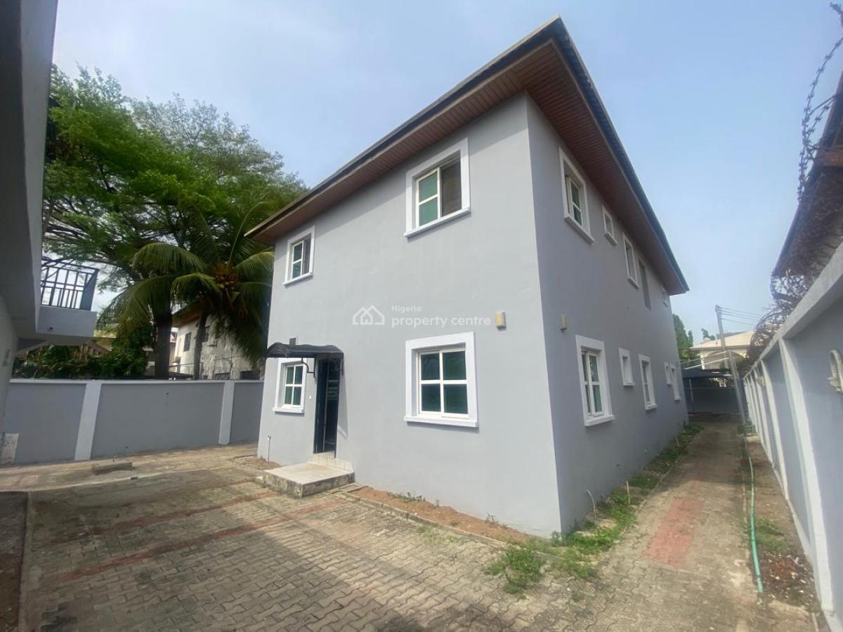 Spacious 4 Bedroom Full Detached Duplex with 2 Room Staff Quarters, Off Abimbola Cole, Lekki Phase 1 Lagos., Lekki, Lagos, Detached Duplex for Rent
