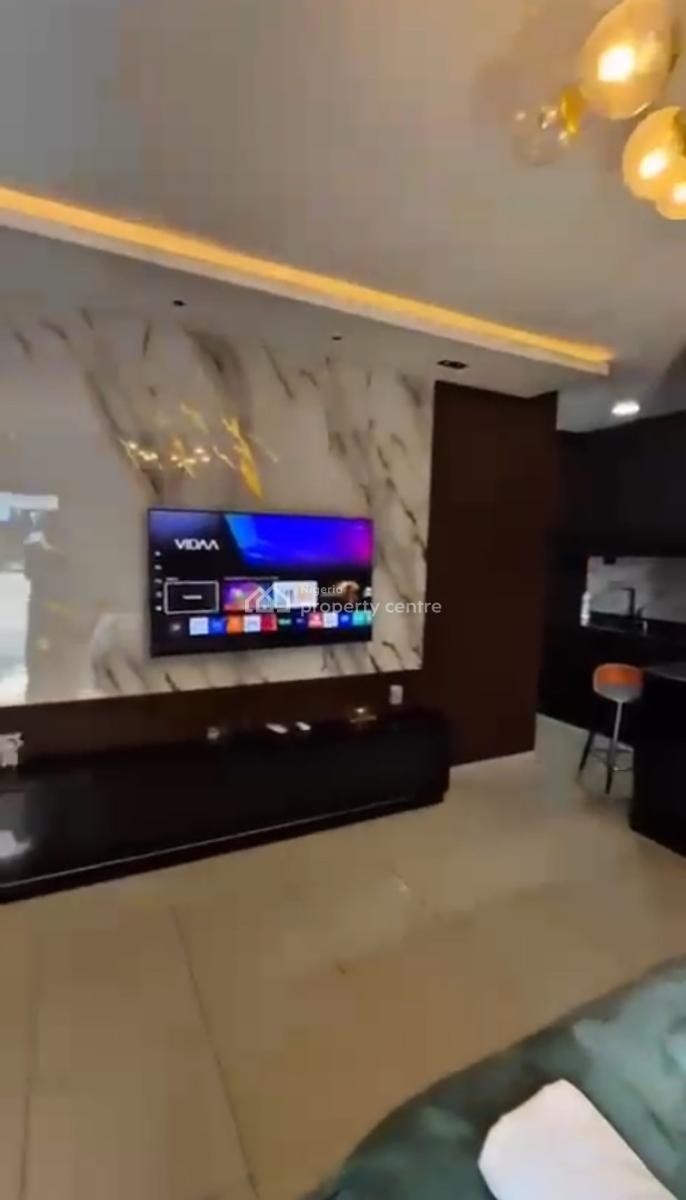 Luxury 1-bedroom Apartment in a Serene Environment, Osapa, Lekki, Lagos, Flat / Apartment Short Let