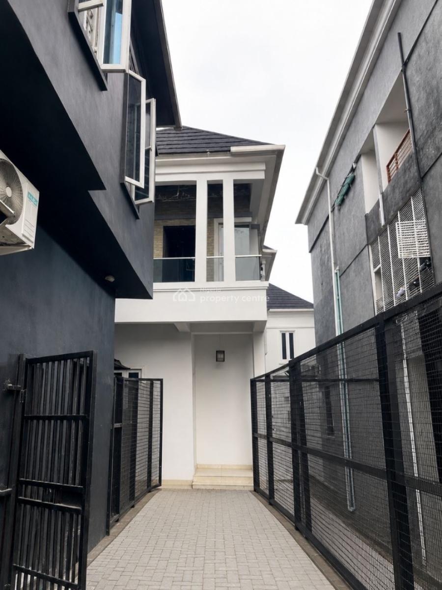 Commercial Property for Lease, Orchid Road, Lekki, Lagos, Office Space for Rent
