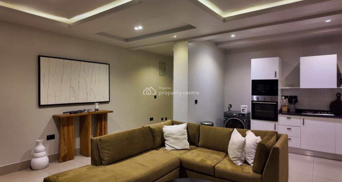 Contemporary 1-bedroom Condo Fit W/ Fast Wi-fi +pool and Gym, Lekki Phase 1, Lekki, Lagos, Flat / Apartment Short Let