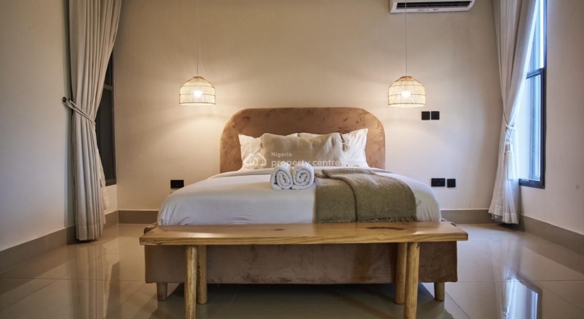 Japandi Styled  2-bedroom Apartment W/ Fast Wi-fi +pool and Gym, Lekki Phase 1, Lekki, Lagos, Flat / Apartment Short Let