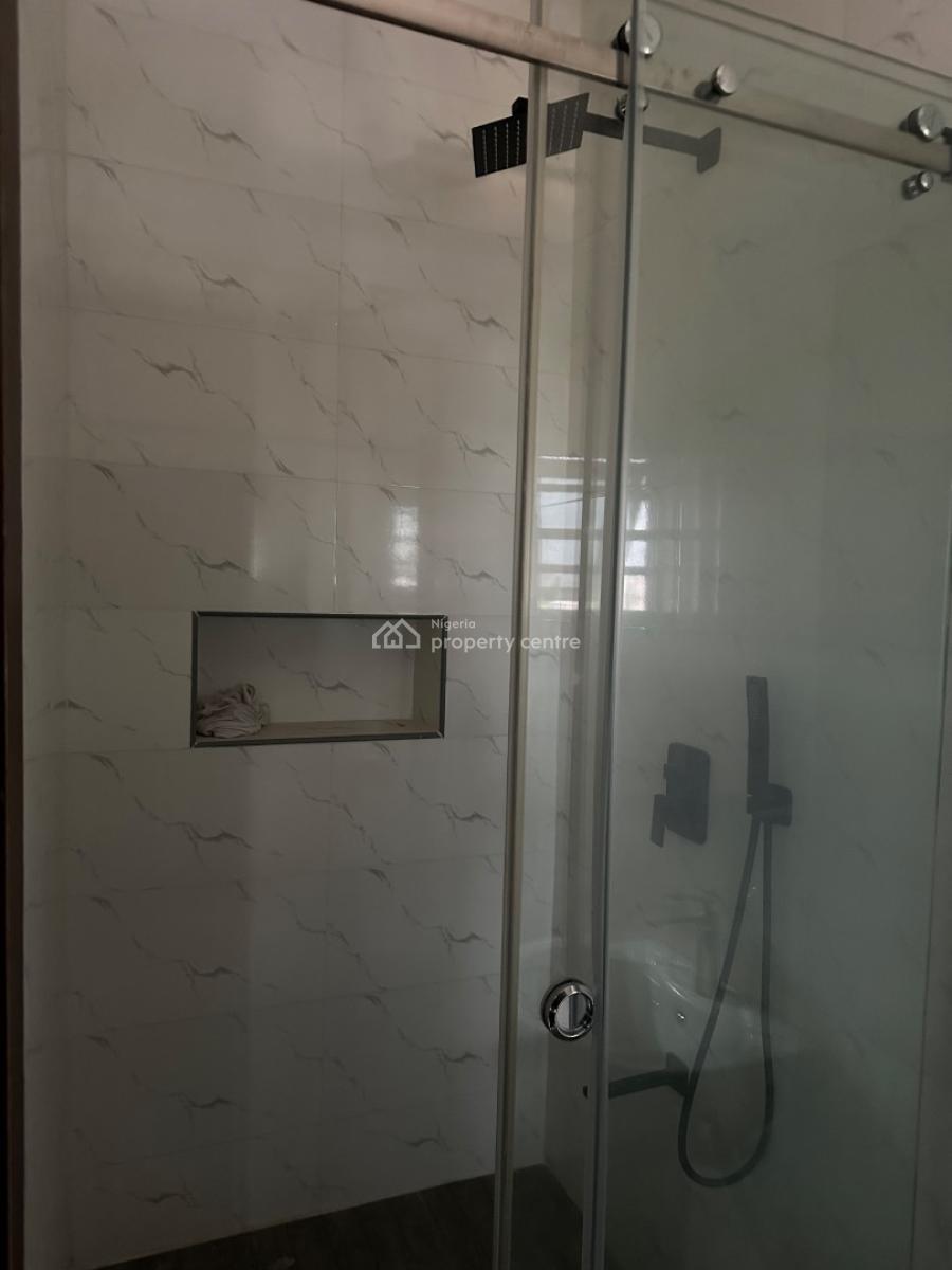 New 3bedroom Apartment with Bq, Babalola Gardens Off Freedom Way, Lekki Phase 1, Lekki, Lagos, Flat / Apartment for Rent