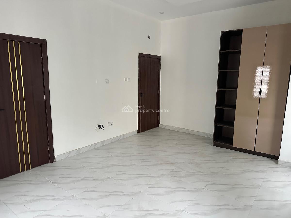 New 3bedroom Apartment with Bq, Babalola Gardens Off Freedom Way, Lekki Phase 1, Lekki, Lagos, Flat / Apartment for Rent