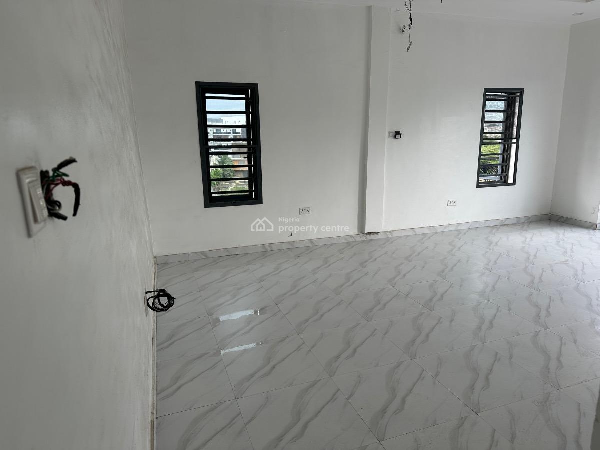 New 3bedroom Apartment with Bq, Babalola Gardens Off Freedom Way, Lekki Phase 1, Lekki, Lagos, Flat / Apartment for Rent