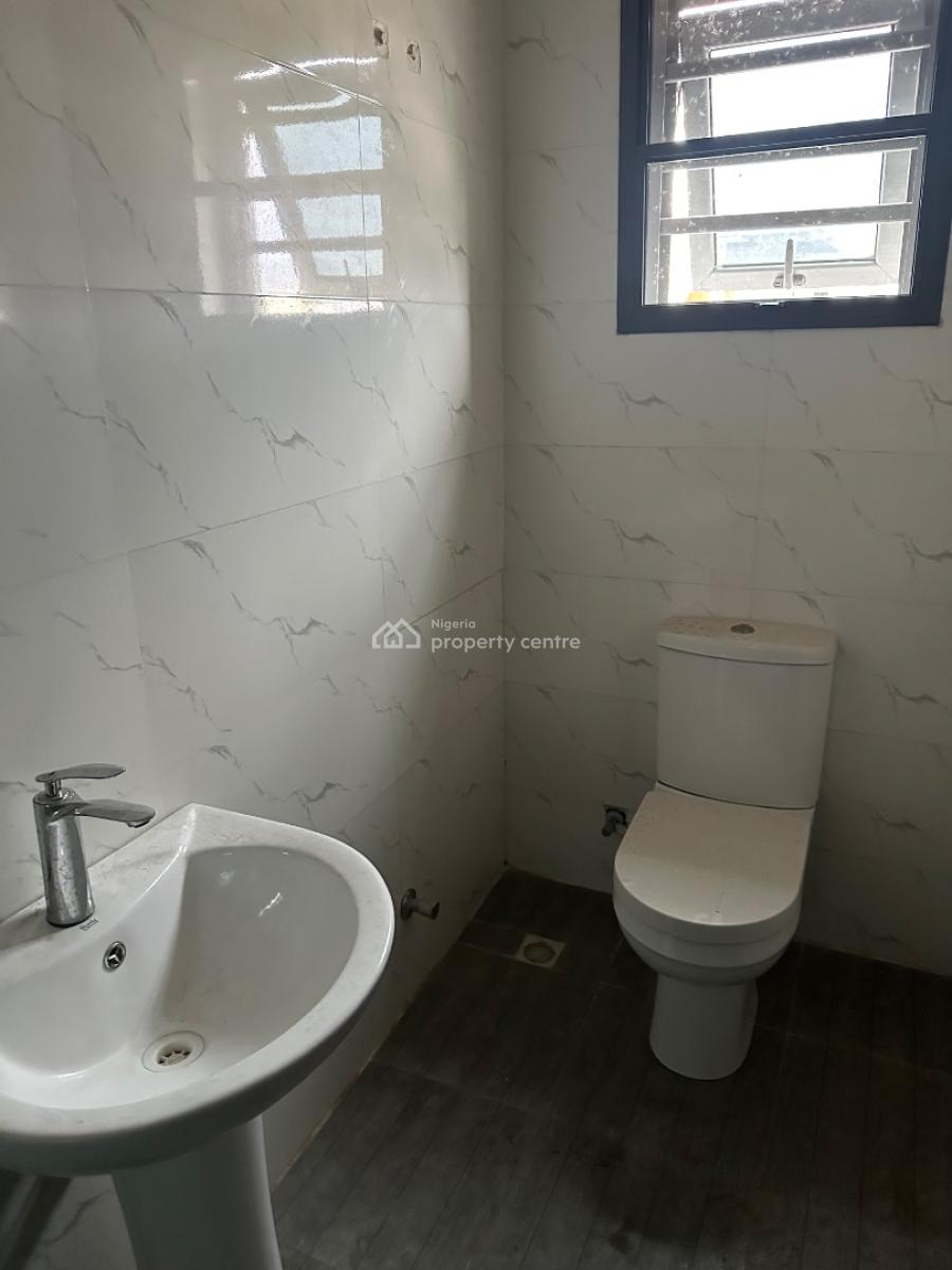 New 3bedroom Apartment with Bq, Babalola Gardens Off Freedom Way, Lekki Phase 1, Lekki, Lagos, Flat / Apartment for Rent