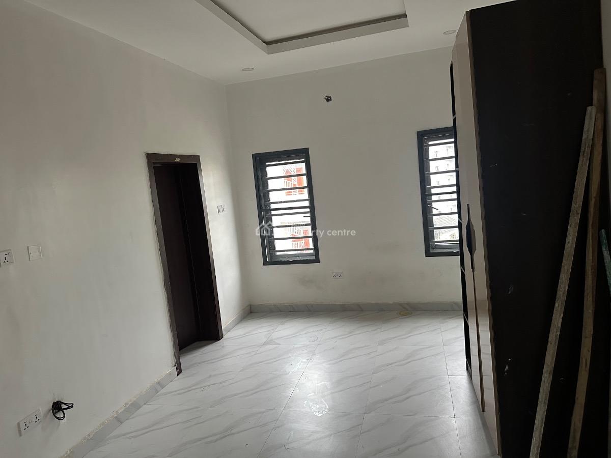 New 3bedroom Apartment with Bq, Babalola Gardens Off Freedom Way, Lekki Phase 1, Lekki, Lagos, Flat / Apartment for Rent