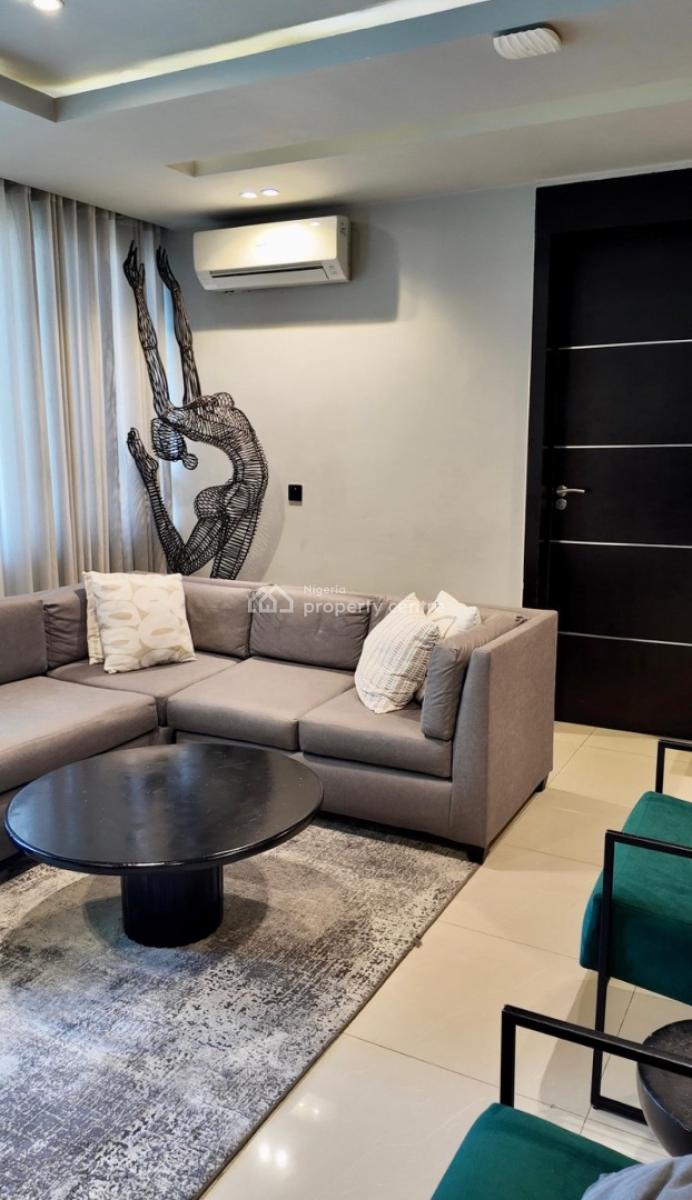 Spacious Earth Toned 2-bedroom W/ Fast Wi-fi +pool and Gym, Lekki Phase 1, Lekki, Lagos, Flat / Apartment Short Let