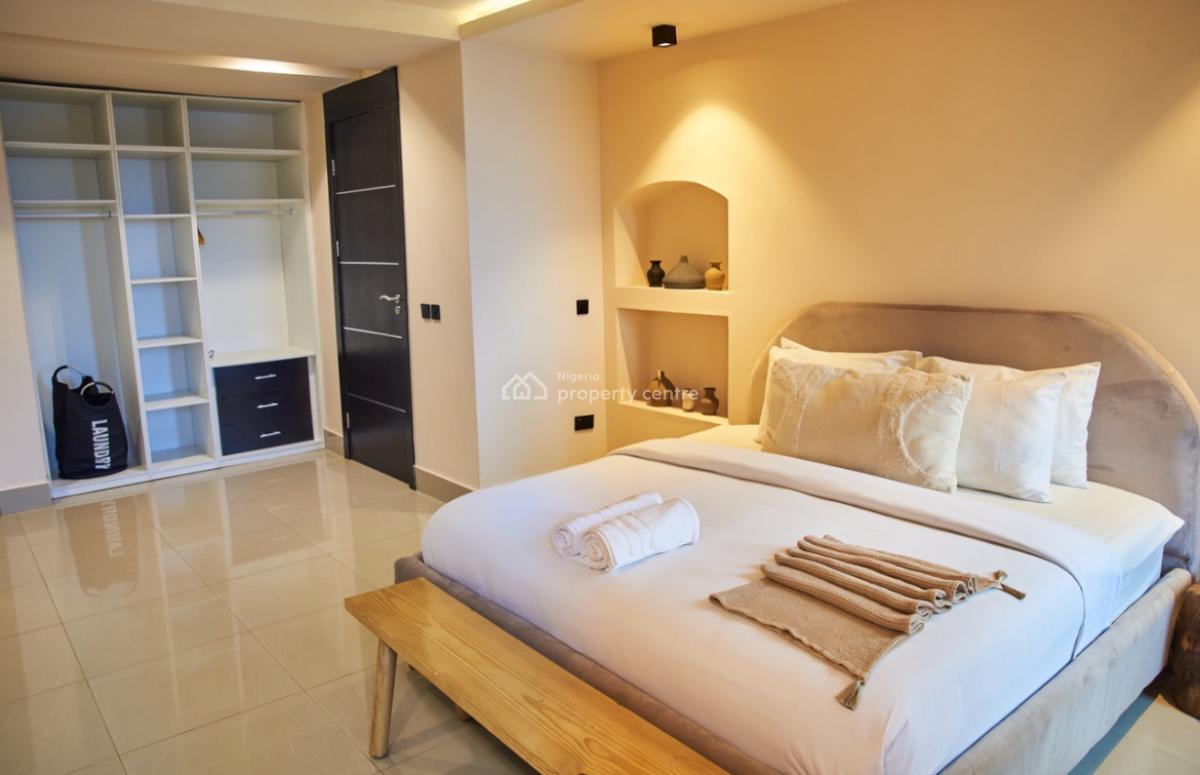Beautifully Furnished 2- Bedroom Luxury Apartment, Lekki Phase 1, Lekki, Lagos, Flat / Apartment Short Let