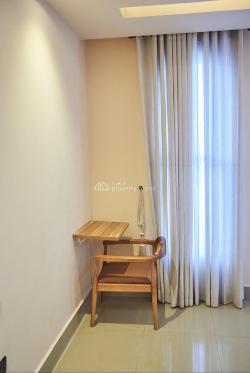 Beautifully Furnished 2- Bedroom Luxury Apartment, Lekki Phase 1, Lekki, Lagos, Flat / Apartment Short Let