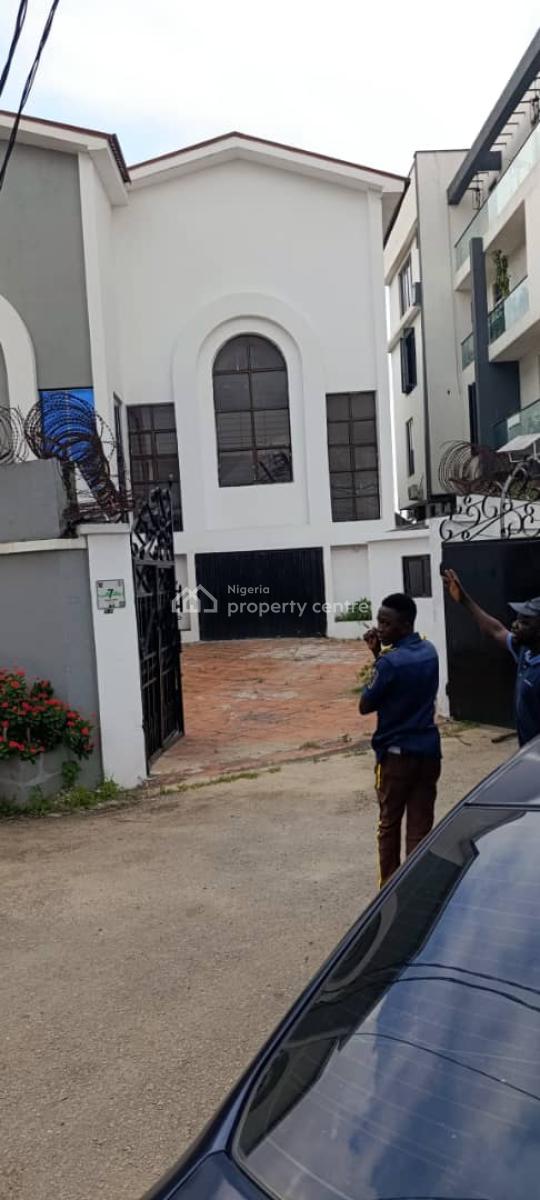 6 Bedroom Detached House with Bq, Shonibare Estate Maryland Lagos, Maryland, Lagos, Detached Duplex for Sale