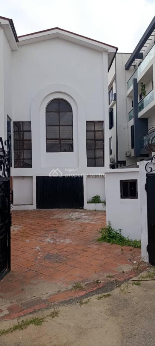 6 Bedroom Detached House with Bq, Shonibare Estate Maryland Lagos, Maryland, Lagos, Detached Duplex for Sale