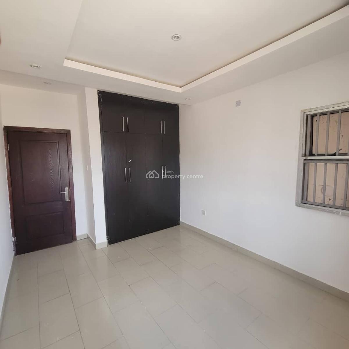 4bedroom Semi Detached with Bq in an Estate, Okunnu Estate, Jakande, Lekki, Lagos, Semi-detached Duplex for Rent