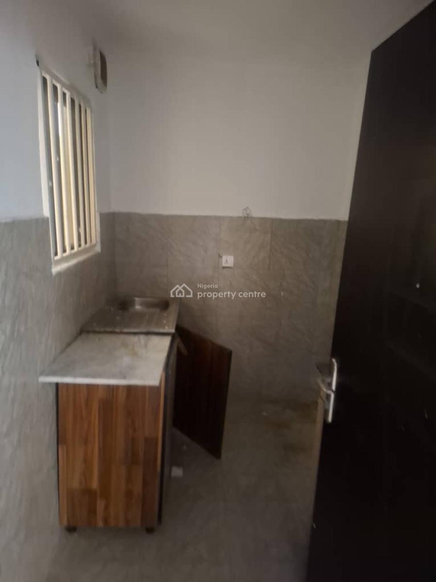 2bedroom Flat at Lekki Phase 1, Lekki Phase 1 Lekki Lagos, Lekki Phase 1, Lekki, Lagos, Flat / Apartment for Rent
