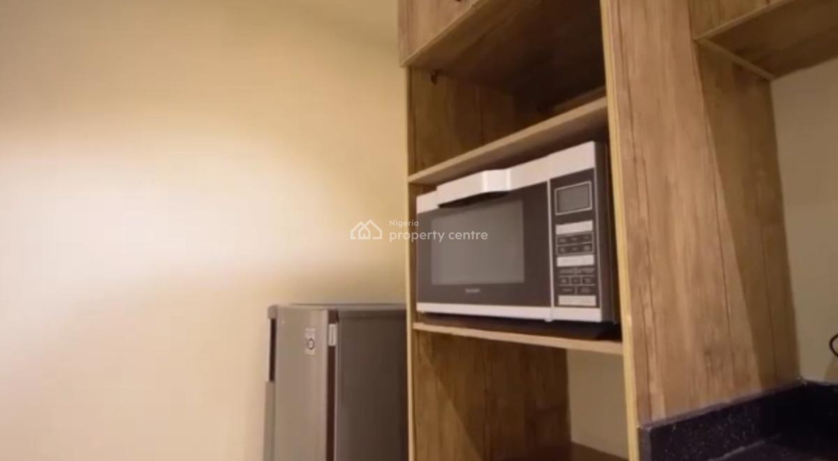 Cozy One Bedroom Apartment with Ps5 Game, Lekki Phase 1, Lekki, Lagos, Flat / Apartment Short Let