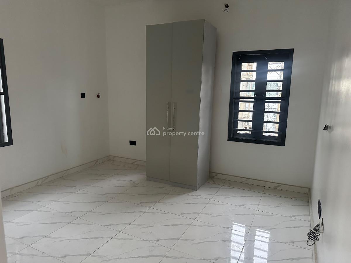 3bedroom Apartment with Bq (5ft Floor), Babalola Gardens Off Freedom Way, Lekki Phase 1, Lekki, Lagos, Flat / Apartment for Sale