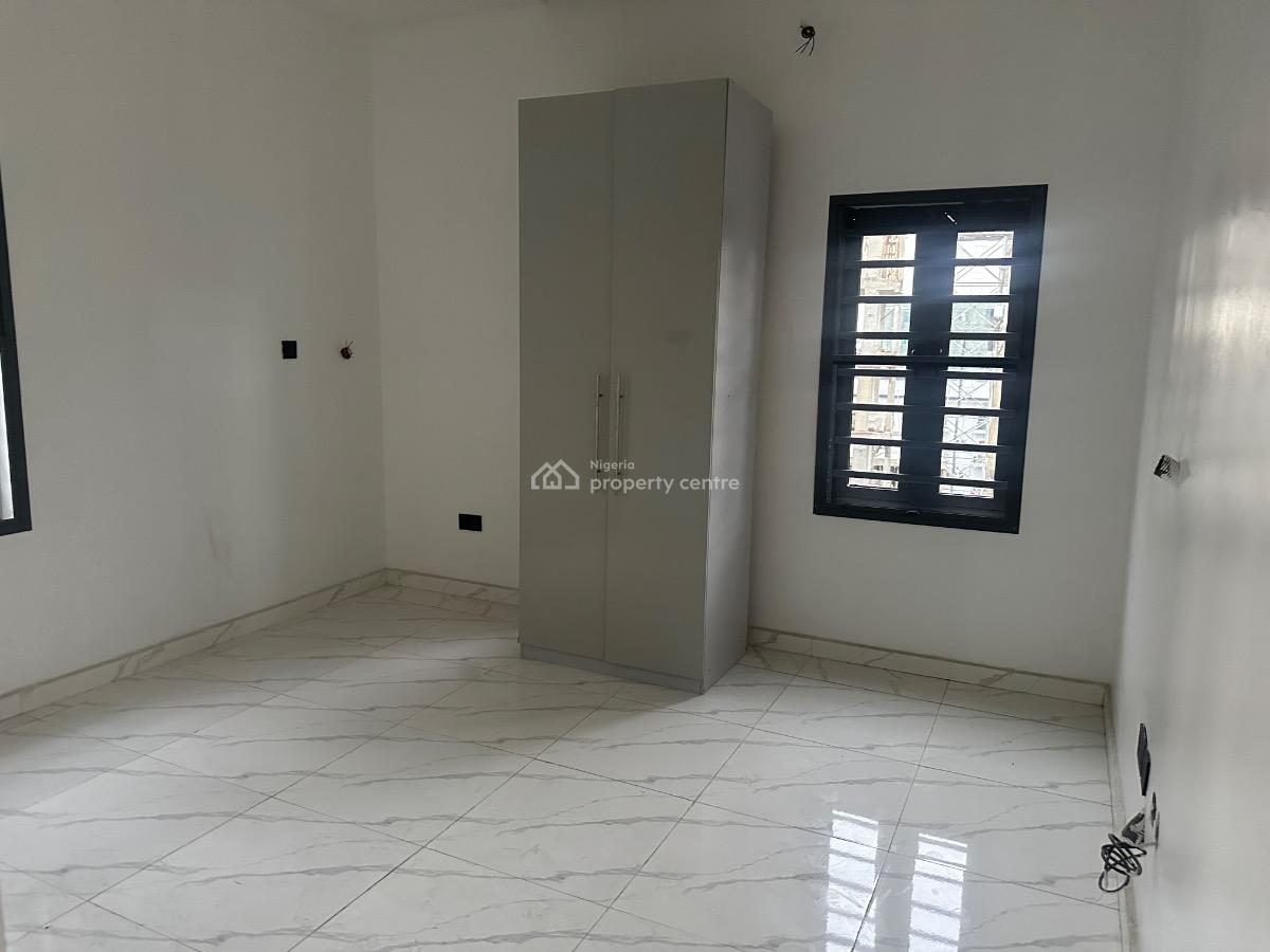 3bedroom Apartment with Bq (5ft Floor), Babalola Gardens Off Freedom Way, Lekki Phase 1, Lekki, Lagos, Flat / Apartment for Sale