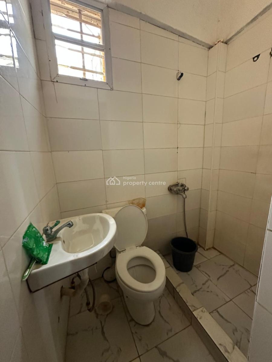 Well Finished 2bedroom Apartment, in an Estate Gwarinpa Extension, Gwarinpa, Abuja, Flat / Apartment for Rent