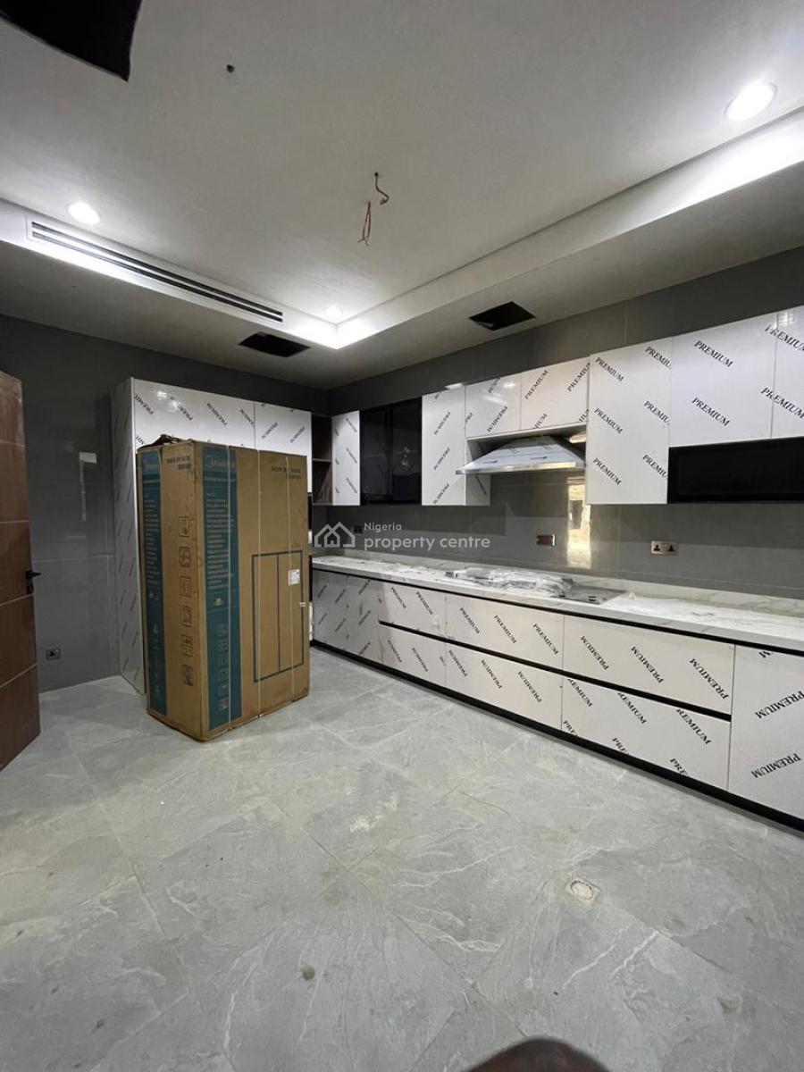 Spacious  6 Bedroom Fully  Detached Duplex with Pool, Gym, Study Room,, Swimming Pool• Gym• Entertainment Area• 2bq• Ensuite Rooms • Aesthetic, Old Ikoyi, Ikoyi, Lagos, Detached Duplex for Sale