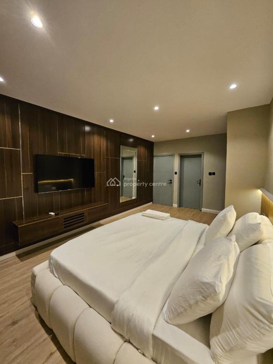 Beautifully Furnished Luxury 2-bedroom Waterfront  Apartment, Admiralty, Lekki Phase 1, Lekki, Lagos, Flat / Apartment Short Let