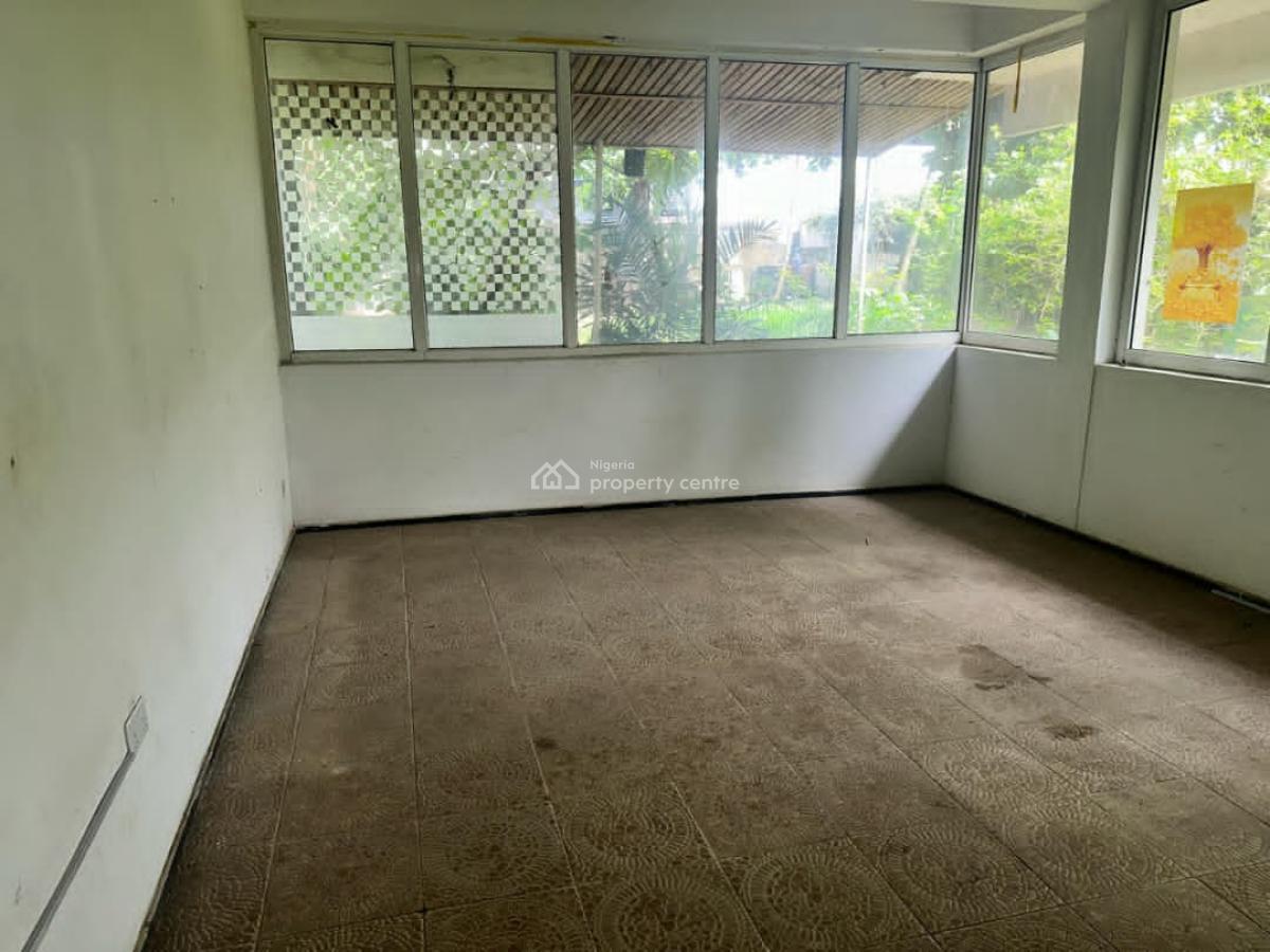 Detached Building - 5 Rooms, 2 Hall on 1800sqm, Off Isaac John Street, Ikeja Gra,, Ikeja Gra, Ikeja, Lagos, Detached Duplex for Rent