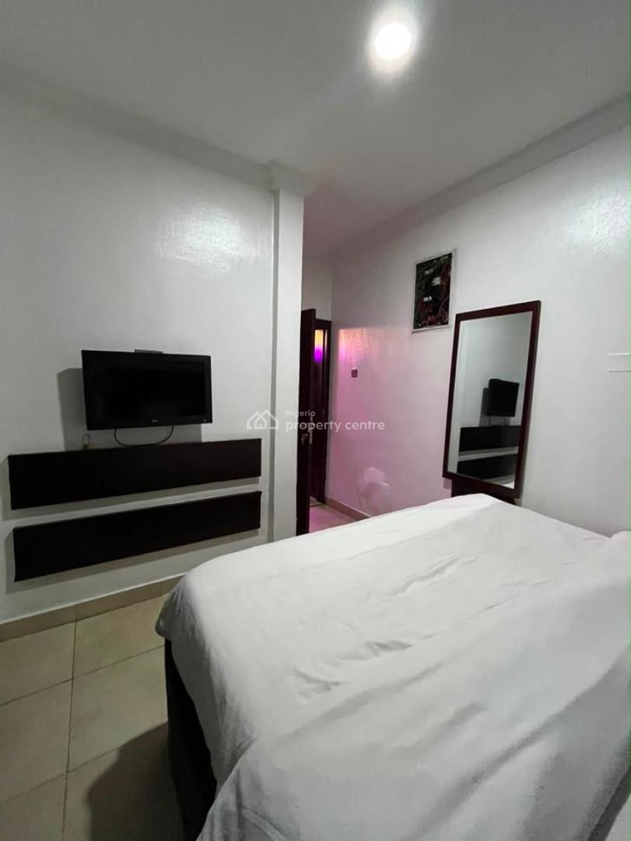 Fully Serviced & Furnished 2-bedroom Apartment, Lekki Phase 1, Lekki, Lagos, Flat / Apartment for Rent