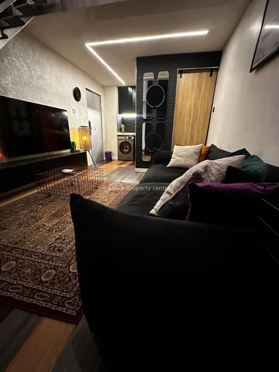 Luxury 1bedroom Apartment, Yaba, Lagos, Flat / Apartment Short Let
