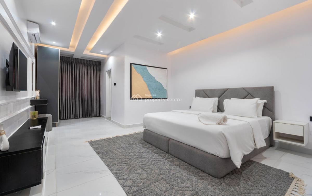 Tastefully Furnished 2-bedroom Apartment, Admiralty, Lekki Phase 1, Lekki, Lagos, Flat / Apartment Short Let