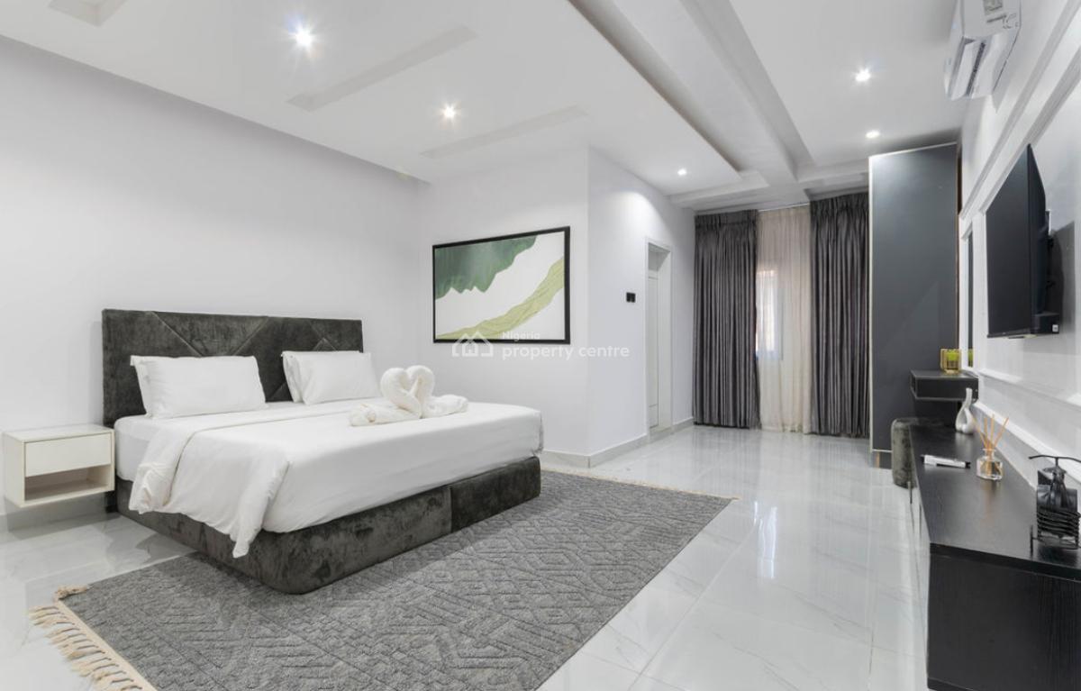 Tastefully Furnished 2-bedroom Apartment, Admiralty, Lekki Phase 1, Lekki, Lagos, Flat / Apartment Short Let