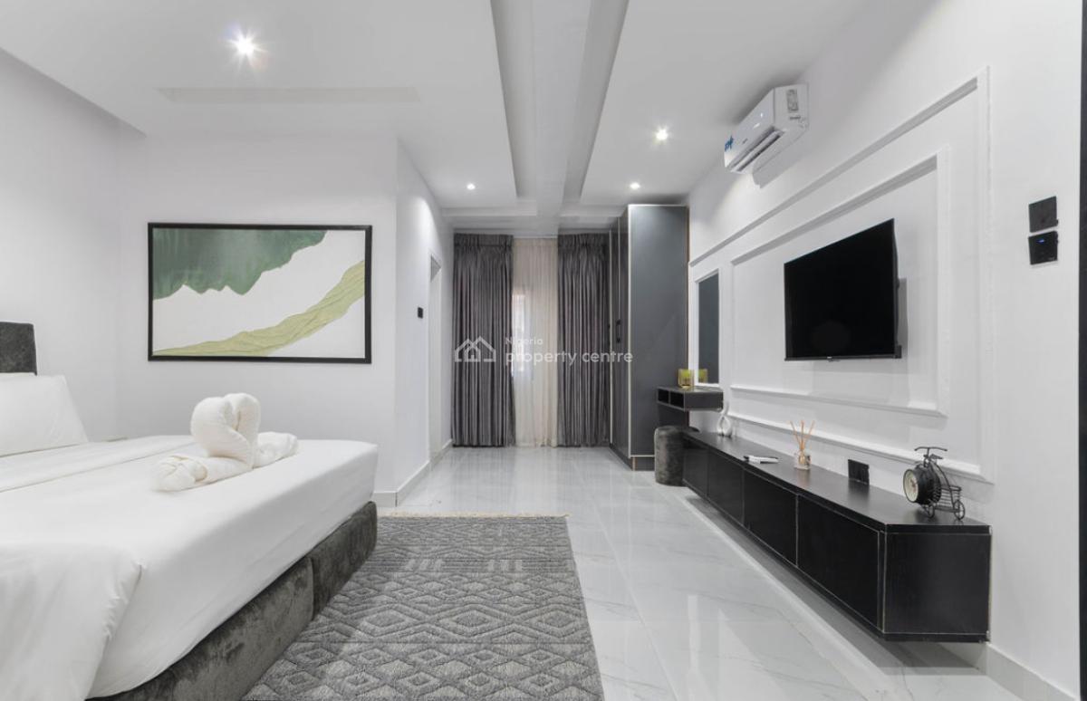 Tastefully Furnished 2-bedroom Apartment, Admiralty, Lekki Phase 1, Lekki, Lagos, Flat / Apartment Short Let
