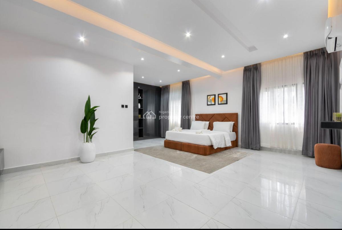 Luxury 1-bedroom Apartment, Admiralty, Lekki Phase 1, Lekki, Lagos, Flat / Apartment Short Let