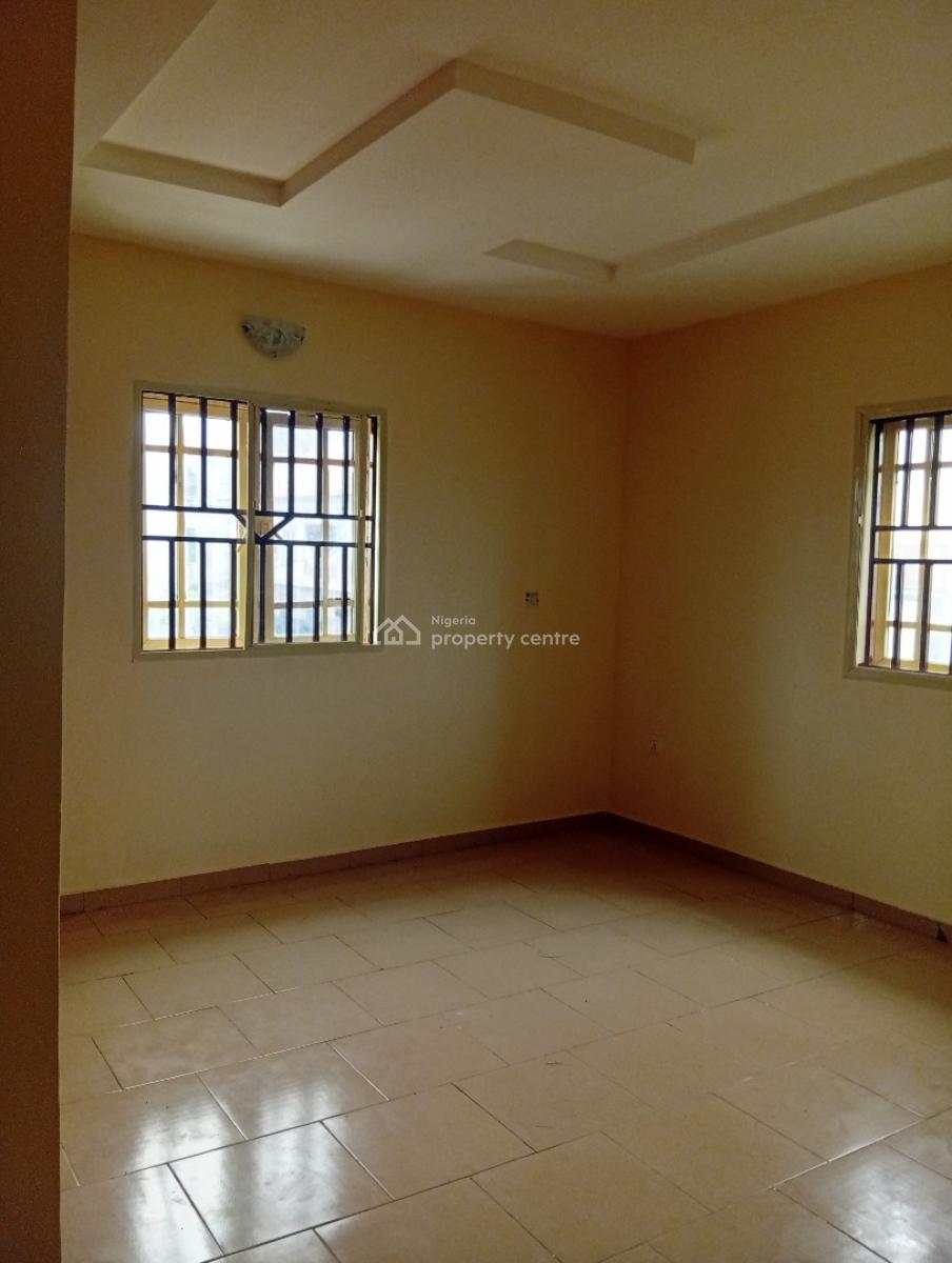 a Very Spacious 3 Bedroom with Steady Light, Opic Area 1, Agbara-igbesa, Lagos, Flat / Apartment for Rent