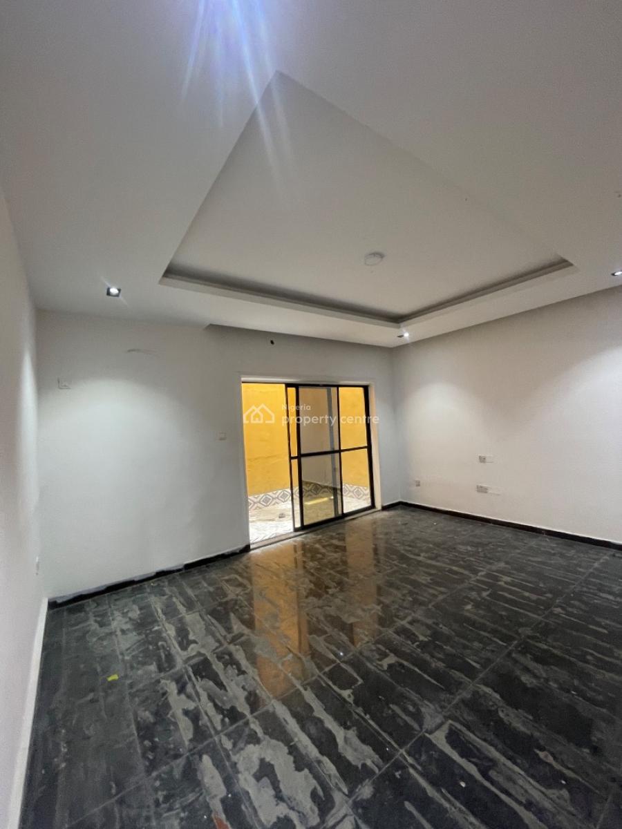 Spacious Mini Flat, Lekki Phase 1, Lekki, Lagos, Mini Flat (room and Parlour) for Rent