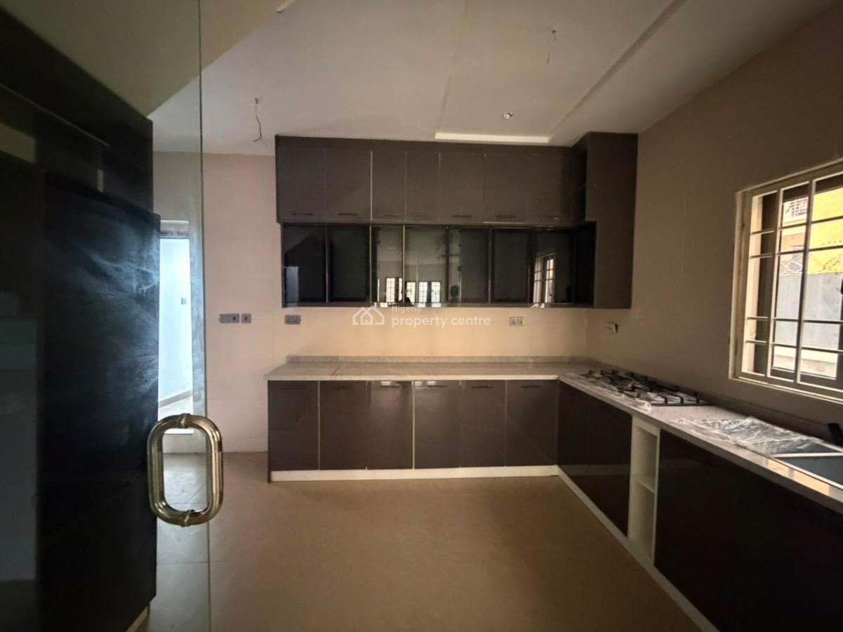 Contemporary 4-bedroom Terrace Duplex -- Spacious & Comfortable Living, Guzape District, Abuja, House for Rent