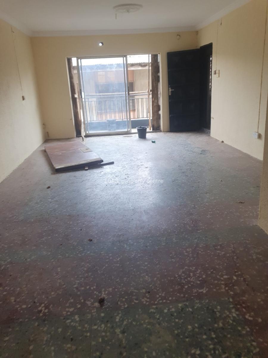 Newly Renovated 3bedroom Flat at Ikosi Ketu, Ikosi Ketu, Ikosi, Ketu, Lagos, Flat / Apartment for Rent