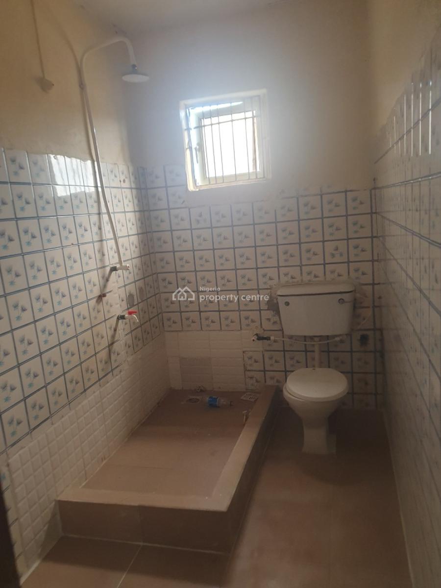 Newly Renovated 3bedroom Flat at Ikosi Ketu, Ikosi Ketu, Ikosi, Ketu, Lagos, Flat / Apartment for Rent