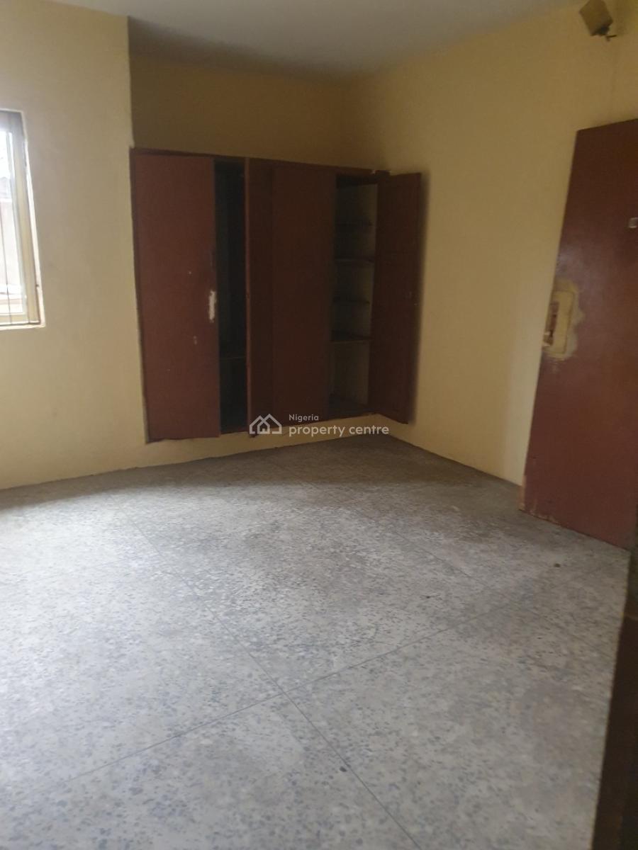 Newly Renovated 3bedroom Flat at Ikosi Ketu, Ikosi Ketu, Ikosi, Ketu, Lagos, Flat / Apartment for Rent