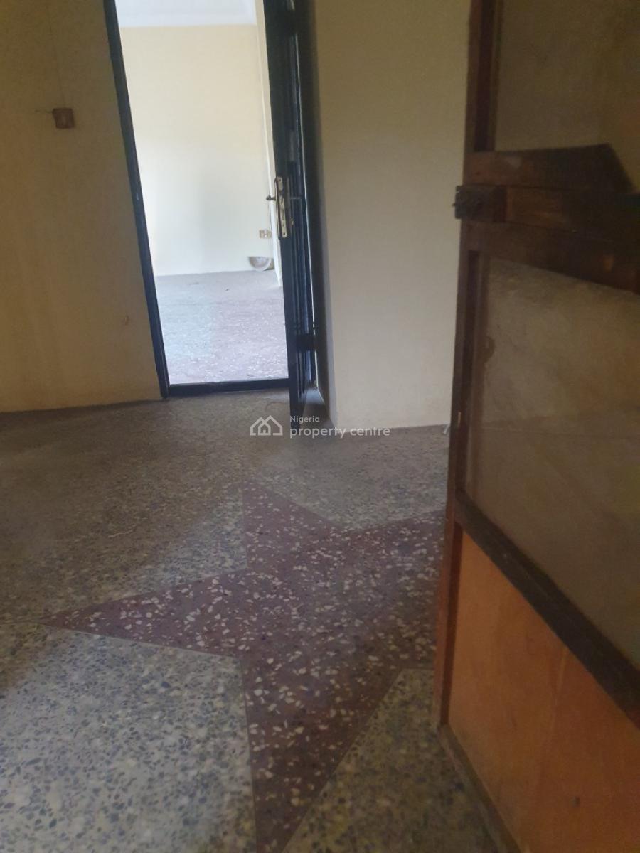 Newly Renovated 3bedroom Flat at Ikosi Ketu, Ikosi Ketu, Ikosi, Ketu, Lagos, Flat / Apartment for Rent