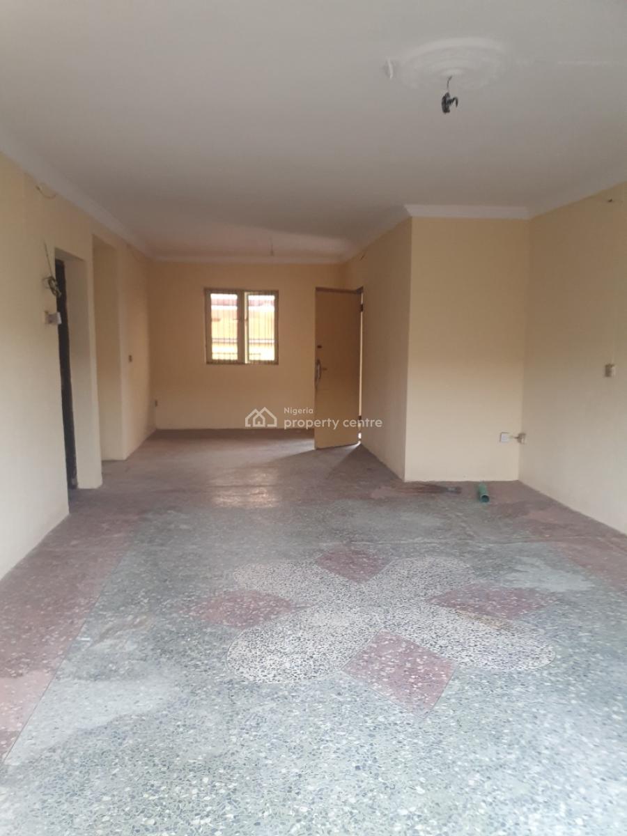 Newly Renovated 3bedroom Flat at Ikosi Ketu, Ikosi Ketu, Ikosi, Ketu, Lagos, Flat / Apartment for Rent