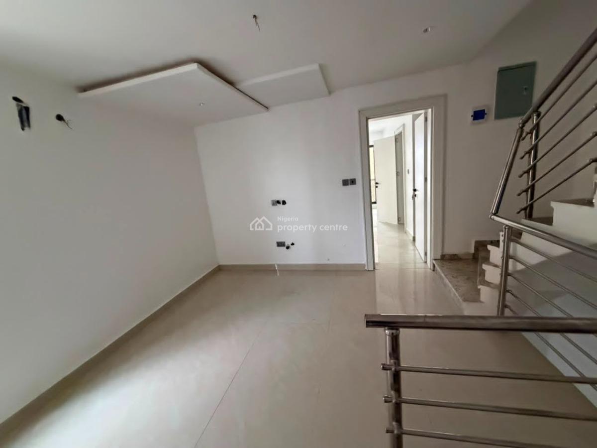 Standard 4 Bedroom, Guzape District, Abuja, Terraced Duplex for Rent