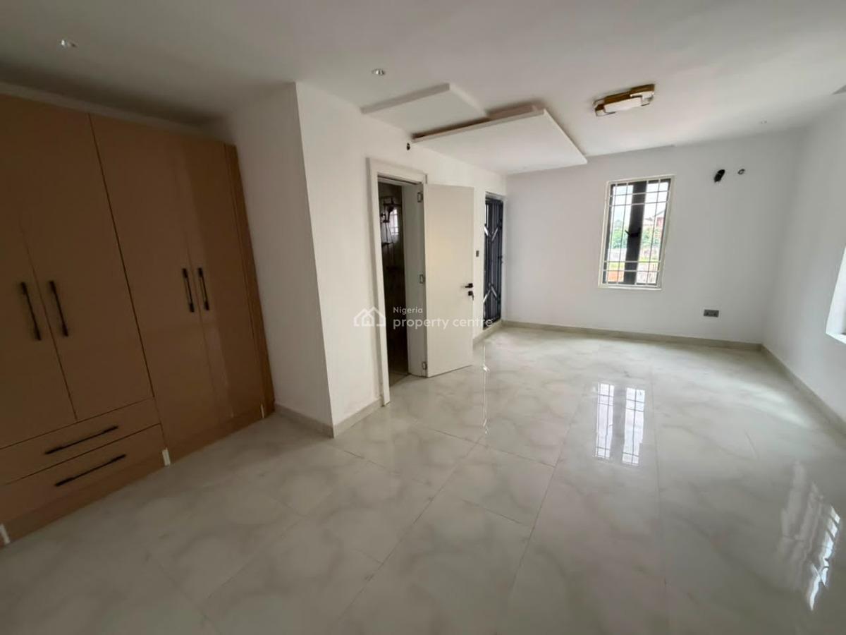 Standard 4 Bedroom, Guzape District, Abuja, Terraced Duplex for Rent