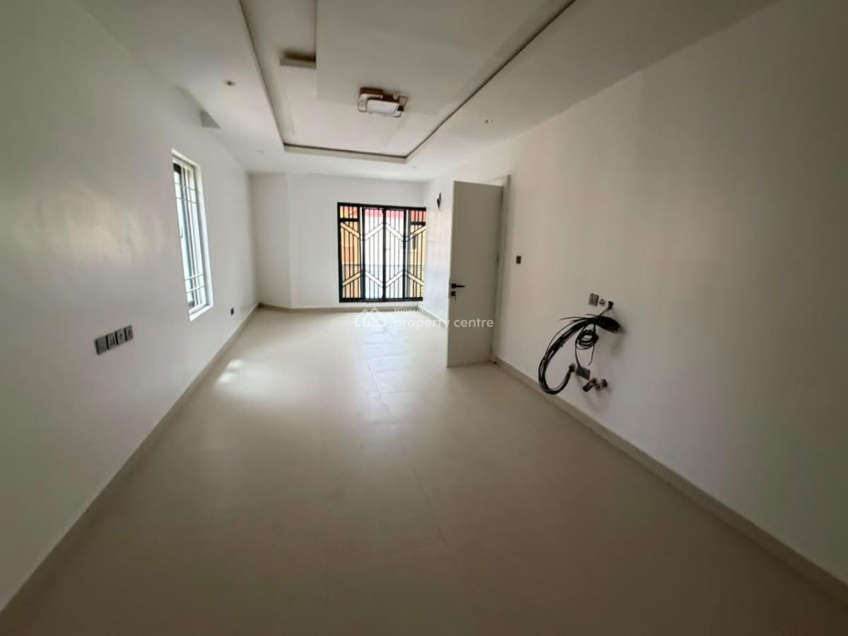Standard 4 Bedroom, Guzape District, Abuja, Terraced Duplex for Rent
